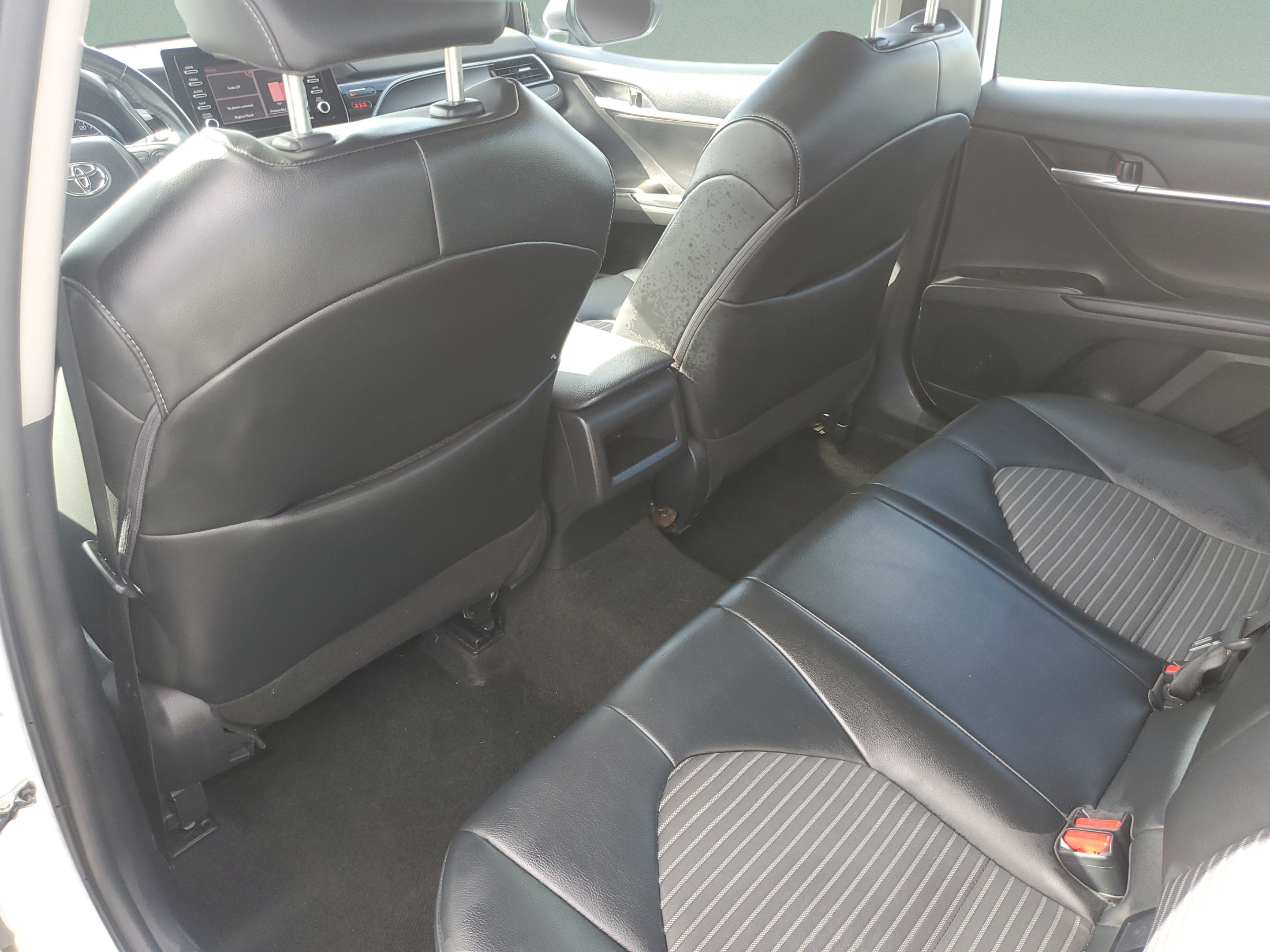 Used 2024 Toyota Camry SE FWD image 9