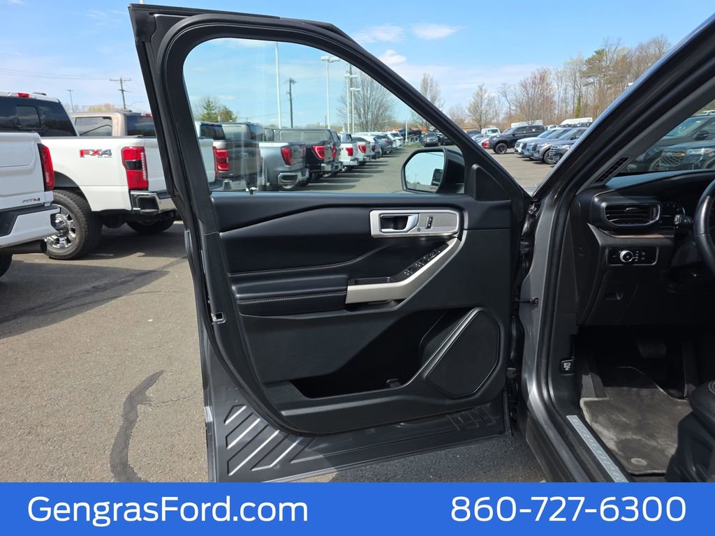 Certified 2023 Ford Explorer Limited AWD/4WD image 18