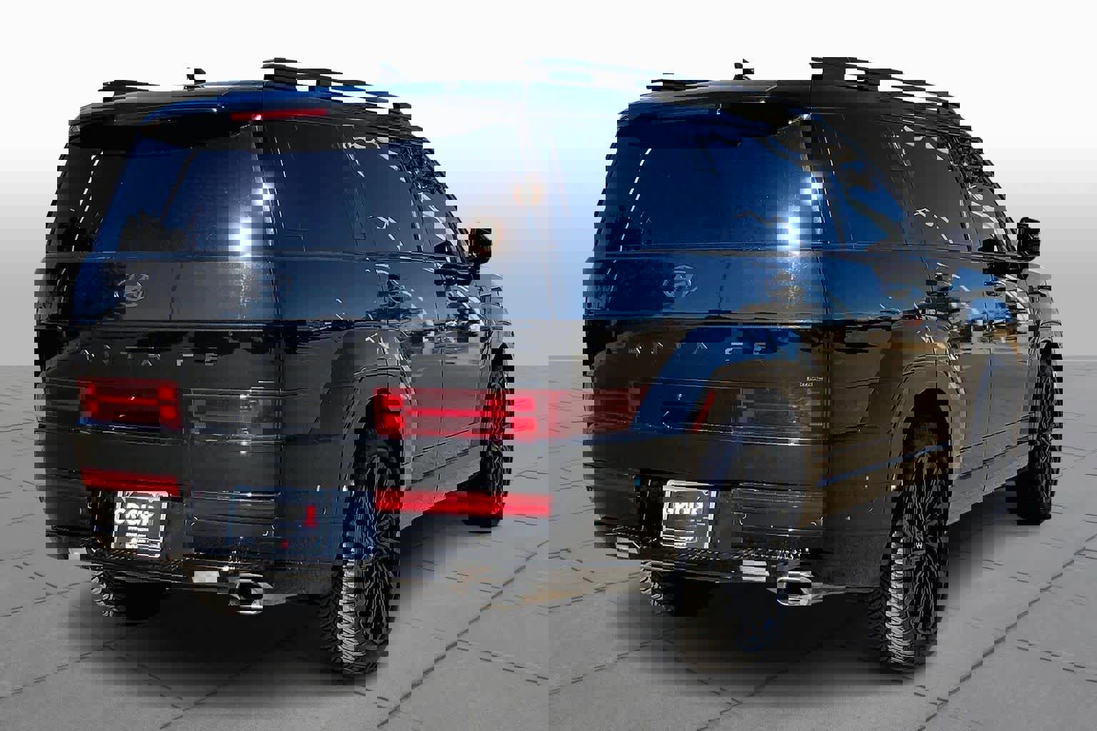 Used 2024 Hyundai Santa Fe Calligraphy image 3