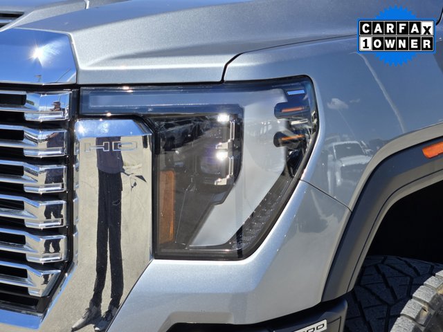 Used 2024 GMC Sierra 2500 Denali w/ Denali Reserve Package AWD/4WD image 8