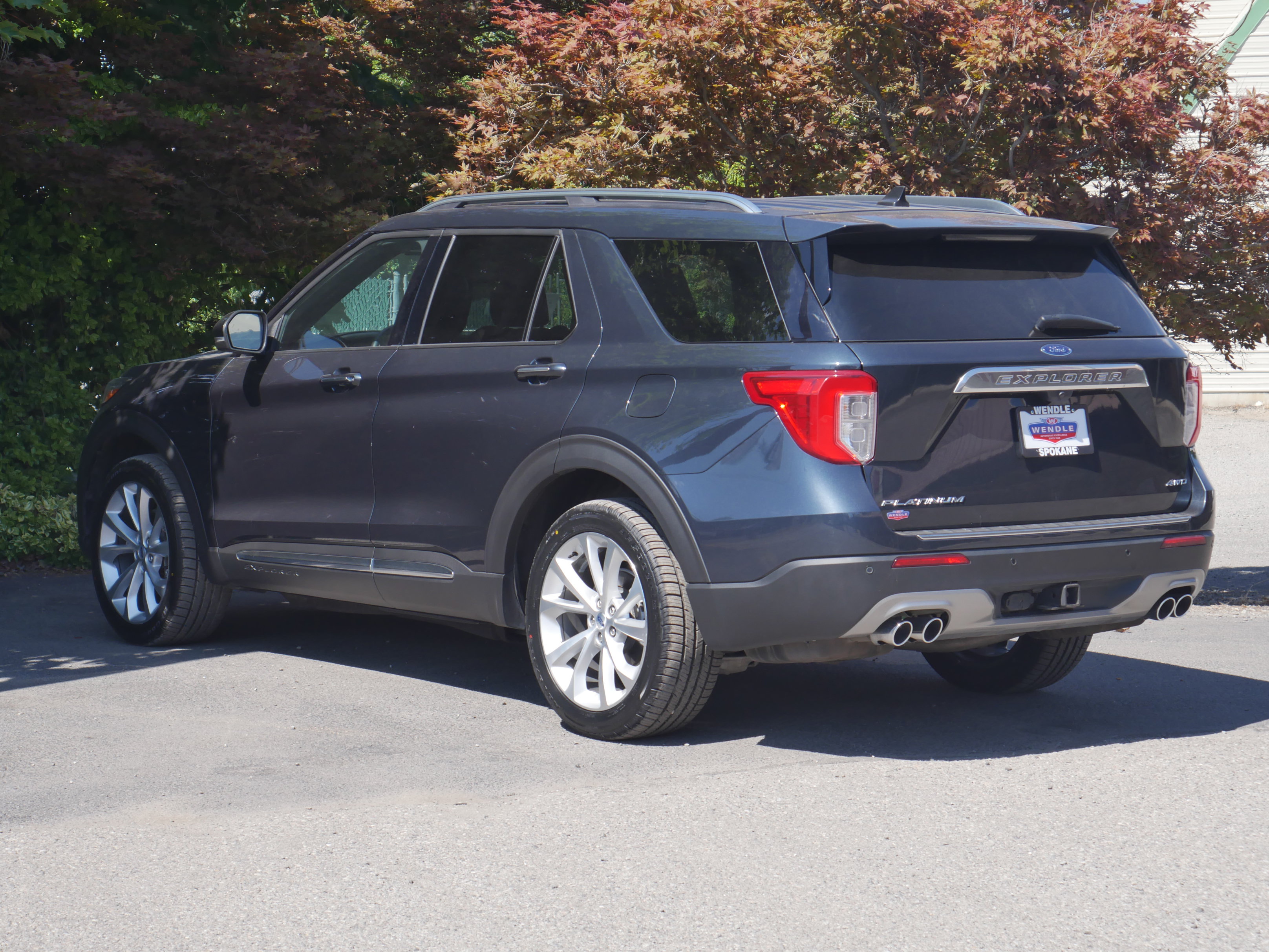 Certified 2024 Ford Explorer Platinum AWD/4WD image 17