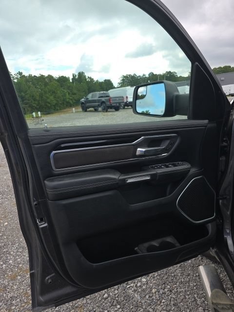 Used 2021 RAM 1500 Laramie w/ Sport Appearance Package AWD/4WD image 10