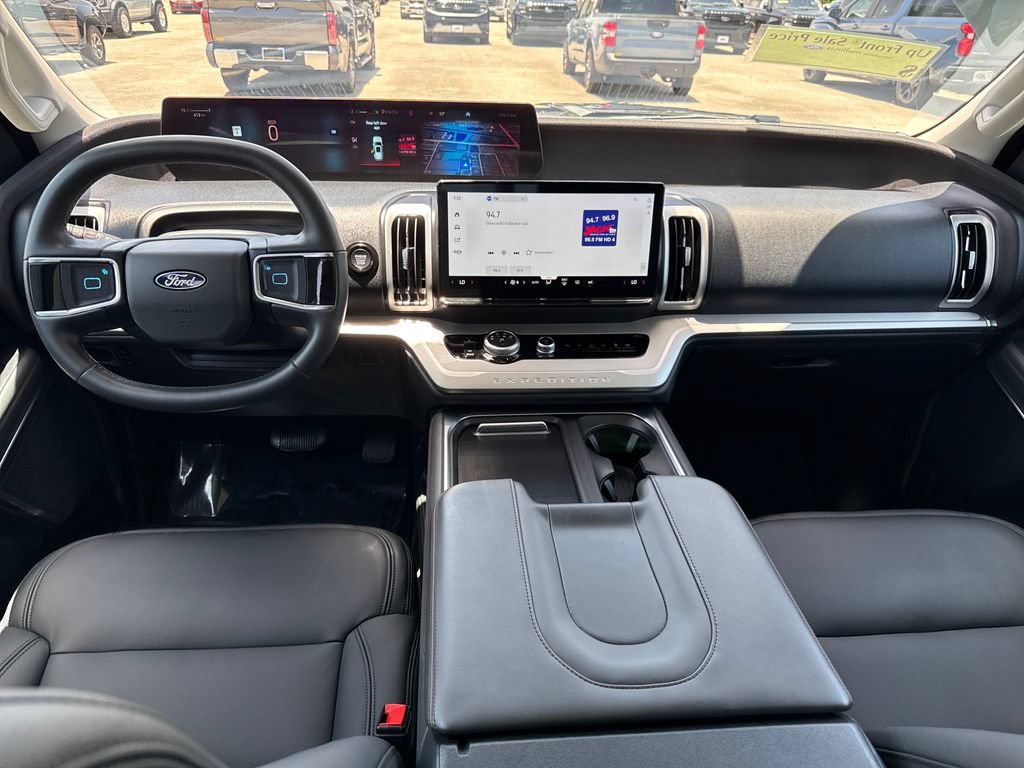 Certified 2025 Ford Expedition Active RWD image 6