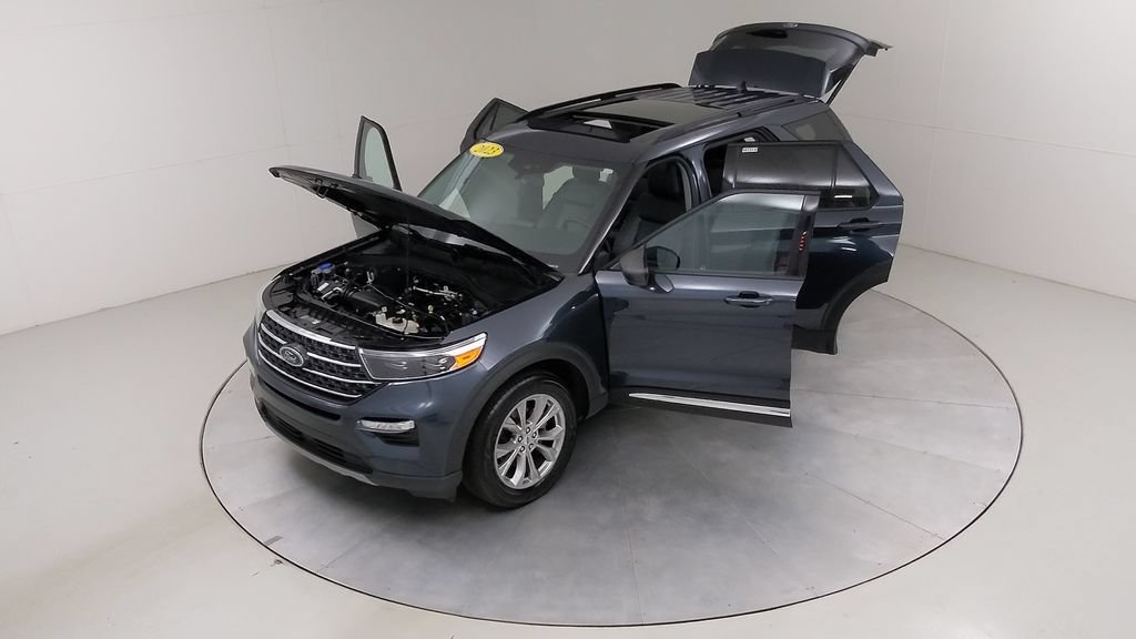 Certified 2023 Ford Explorer XLT w/ Equipment Group 202A AWD/4WD image 59