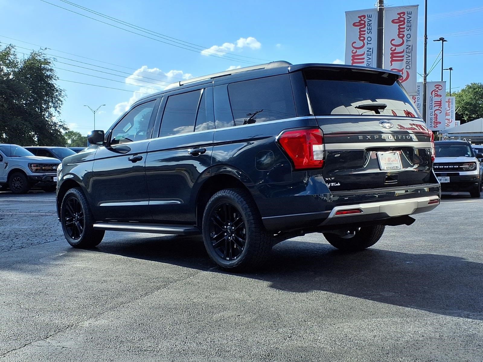 Certified 2024 Ford Expedition XLT RWD image 7