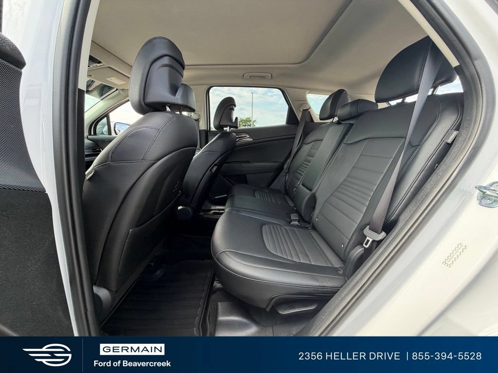 Used 2025 Kia Sportage SX AWD/4WD image 30