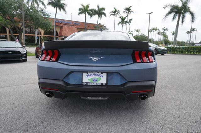 Certified 2025 Ford Mustang Coupe RWD image 30