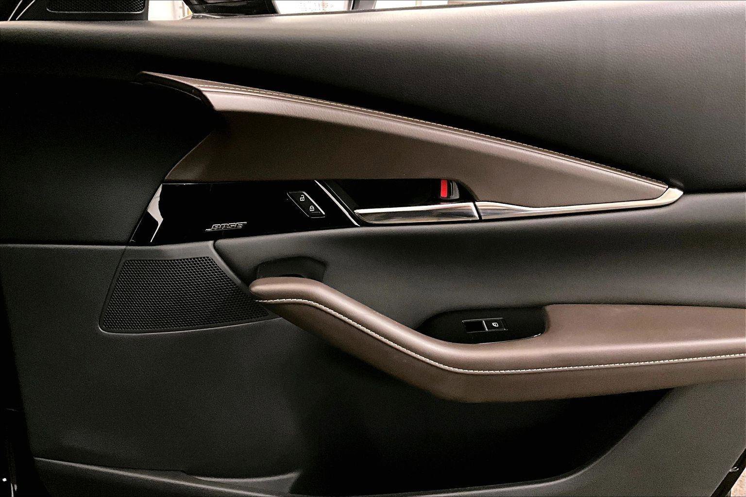 Used 2025 MAZDA CX-30 AWD 2.5 S w/ Premium Package image 23