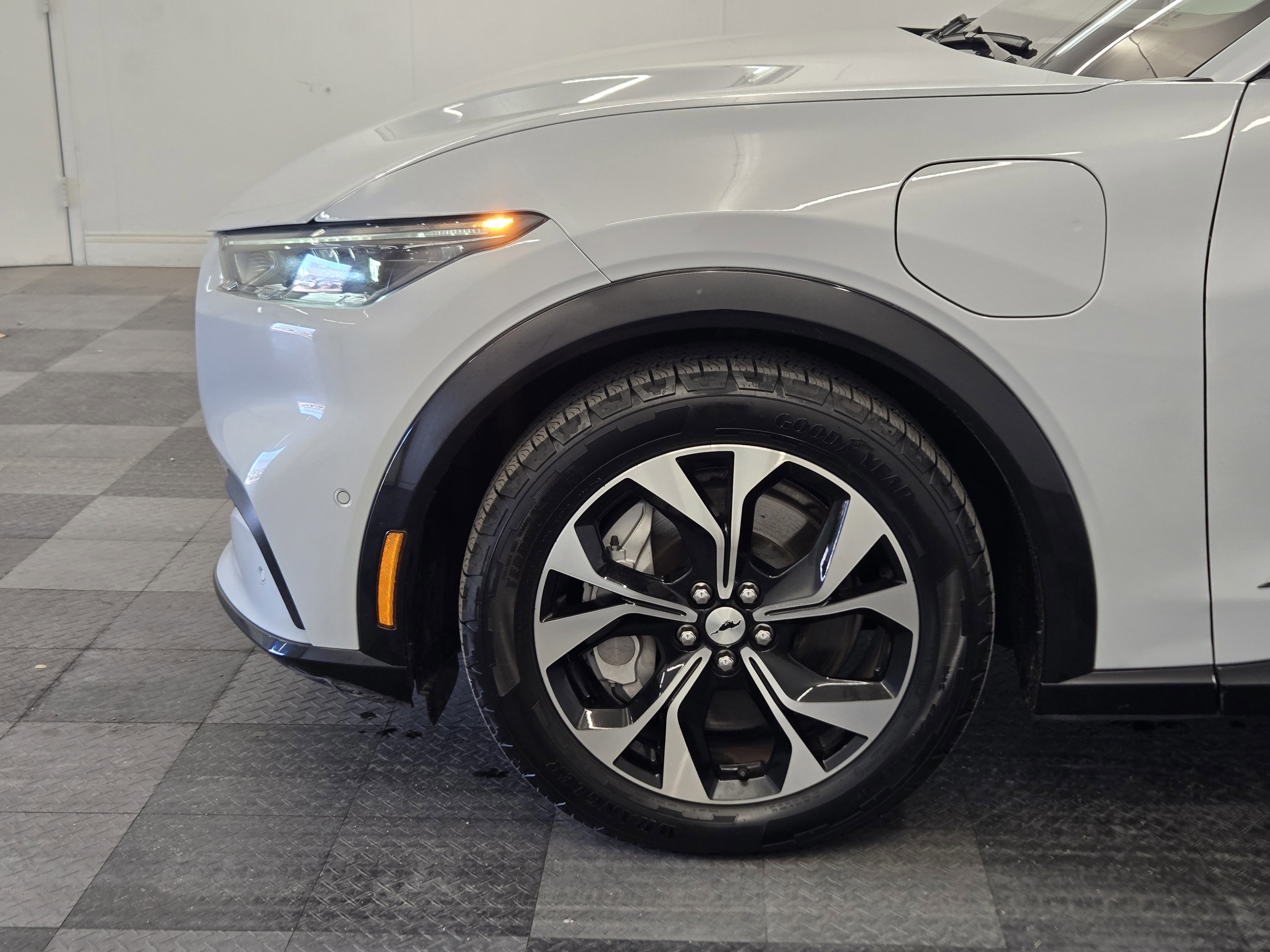 Certified 2023 Ford Mustang Mach-E Premium image 9