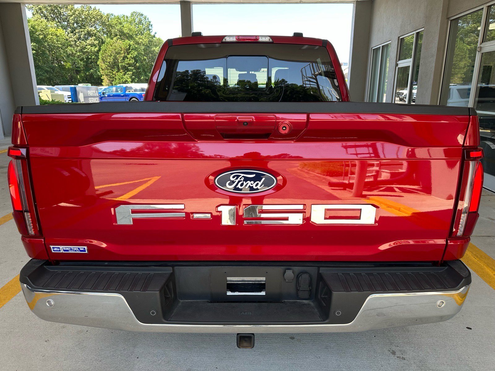 Certified 2025 Ford F150 Lariat w/ Equipment Group 501A Mid AWD/4WD image 13