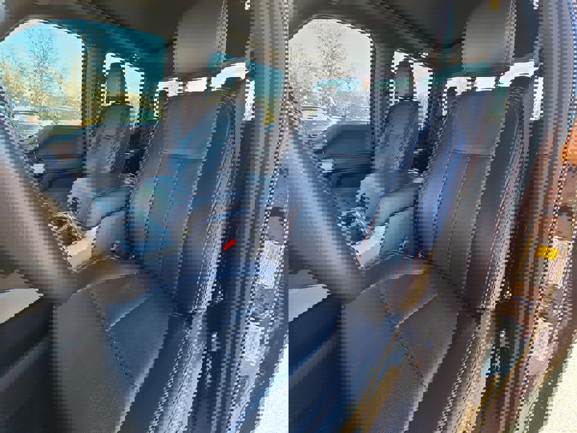 Certified 2022 Ford F250 Lariat w/ Lariat Ultimate Package image 11