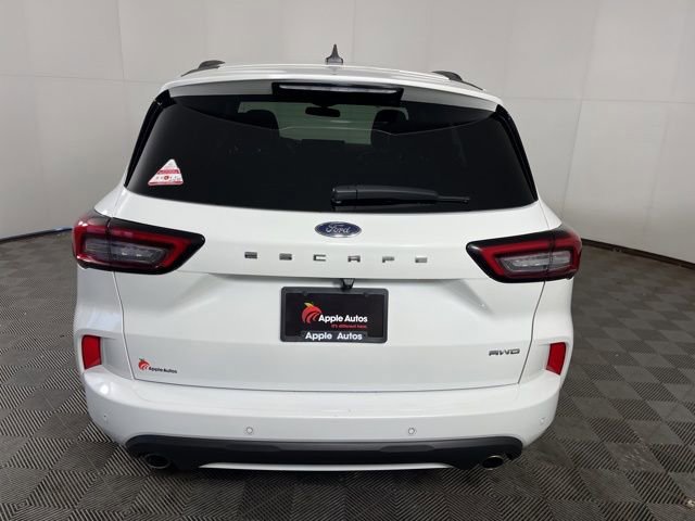 Certified 2024 Ford Escape ST-Line w/ Tech Pack #1 image 4