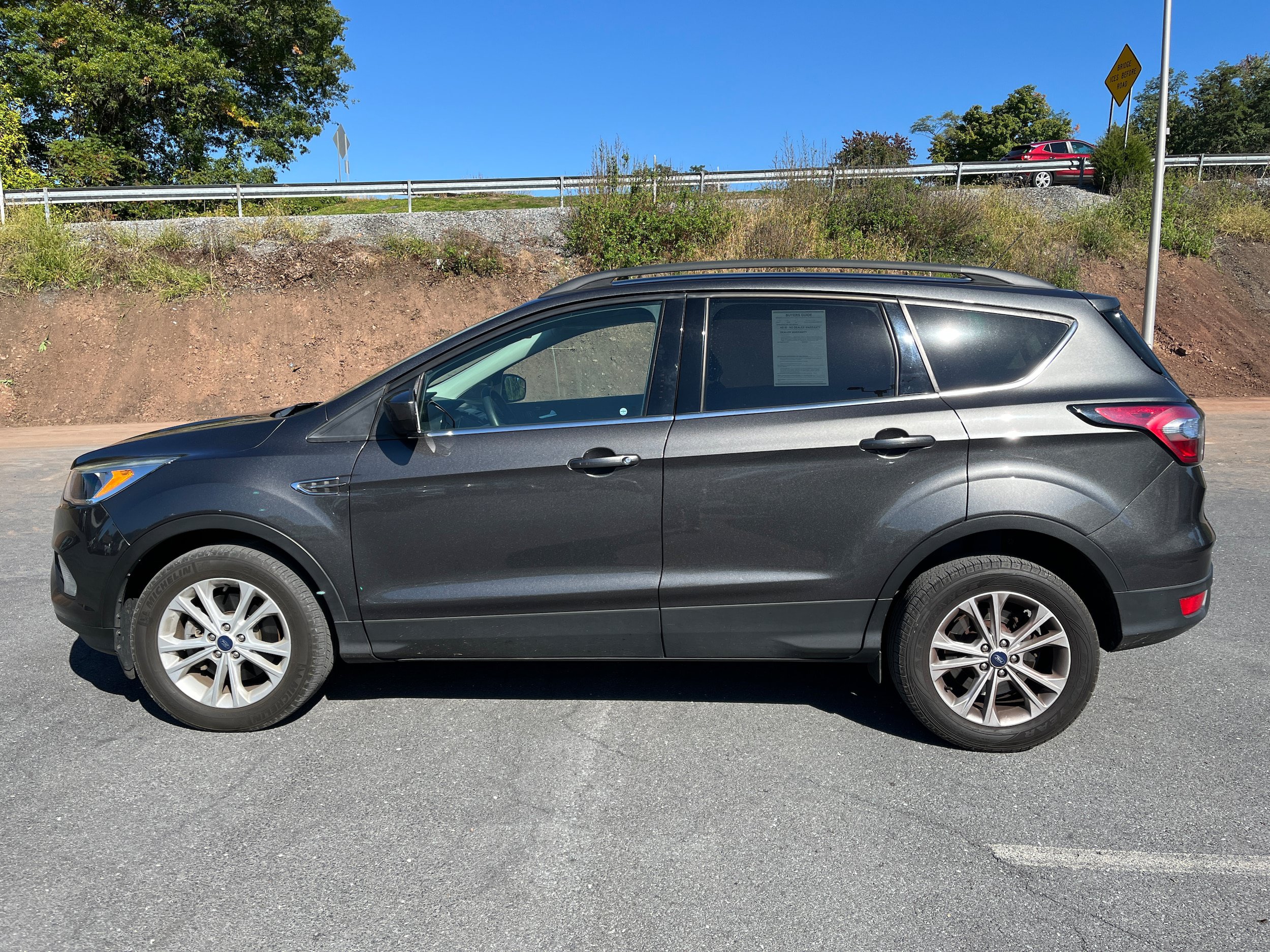 Certified 2018 Ford Escape SE AWD/4WD image 10