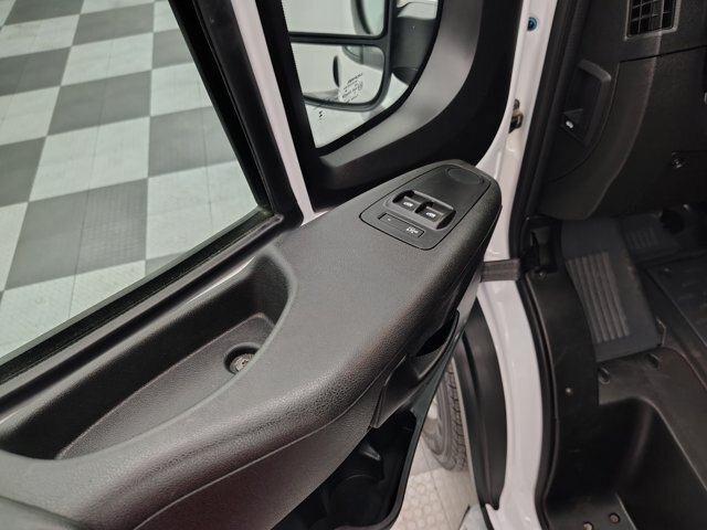 Used 2025 RAM ProMaster 2500 w/ U-Haul Equipment Group FWD image 33