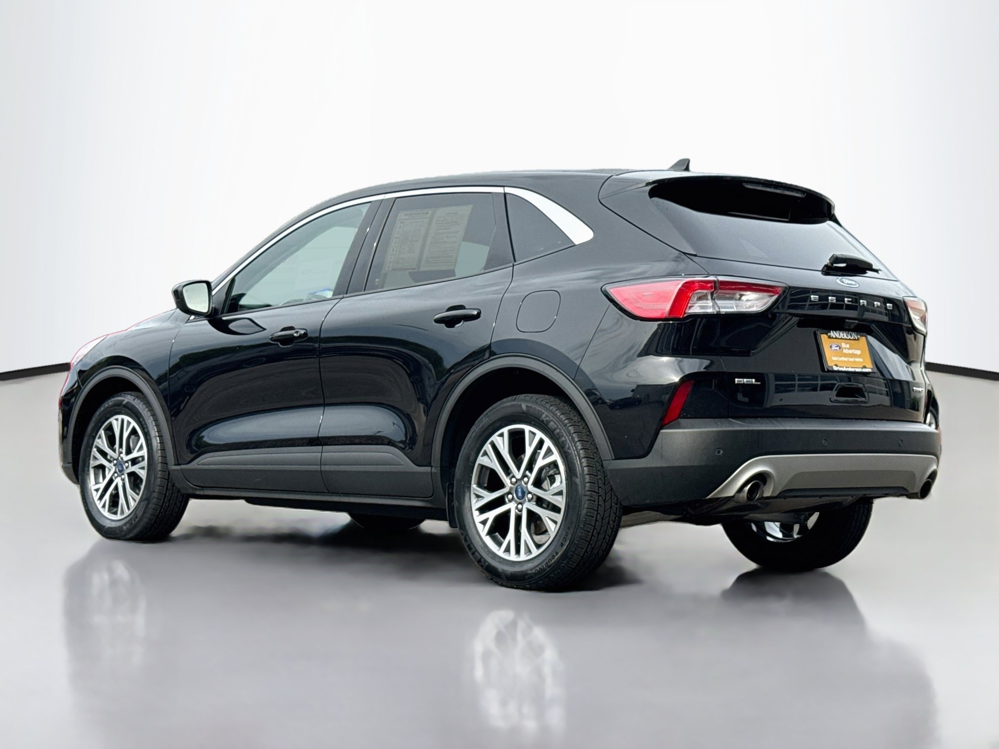 Certified 2022 Ford Escape SEL AWD/4WD image 5