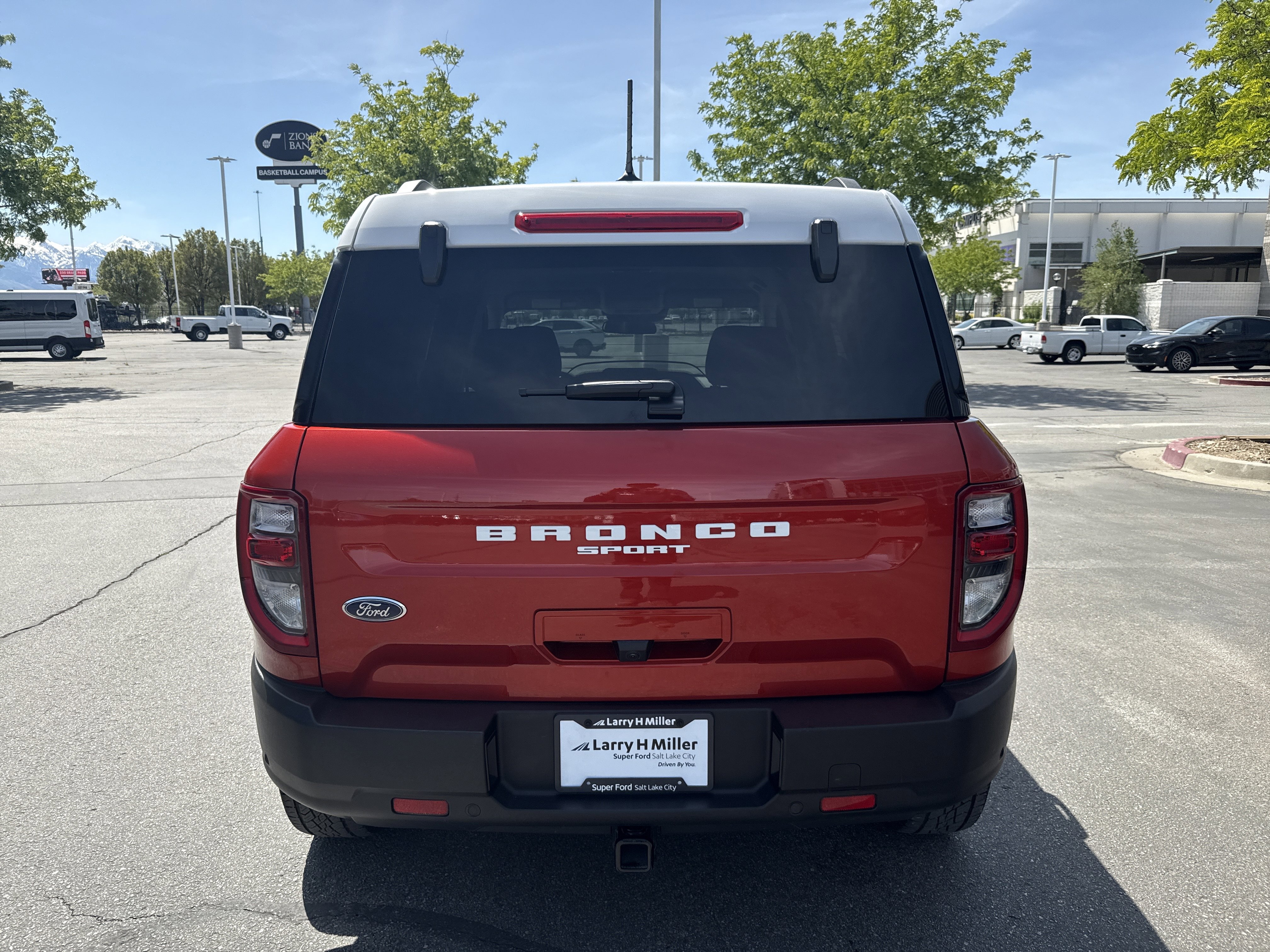 Certified 2024 Ford Bronco Sport Heritage w/ Heritage Convenience Package AWD/4WD image 4