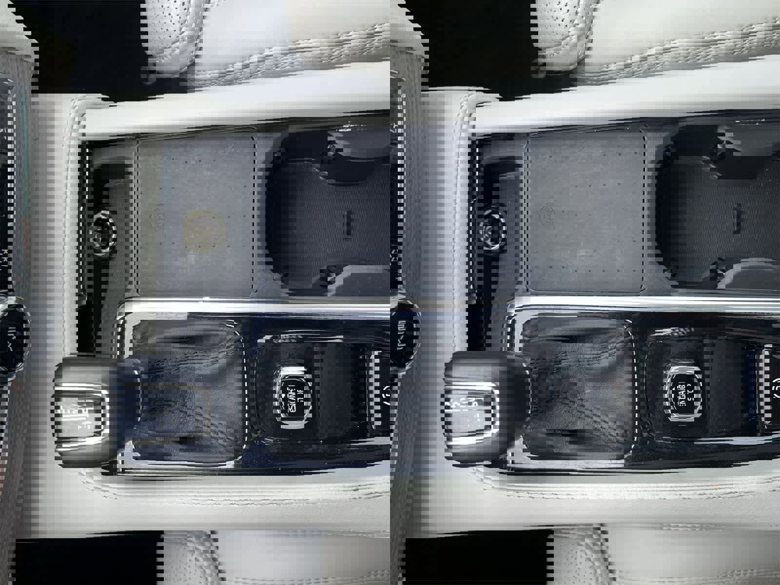 Used 2022 Volvo XC90 T6 Inscription w/ Advanced Package image 32