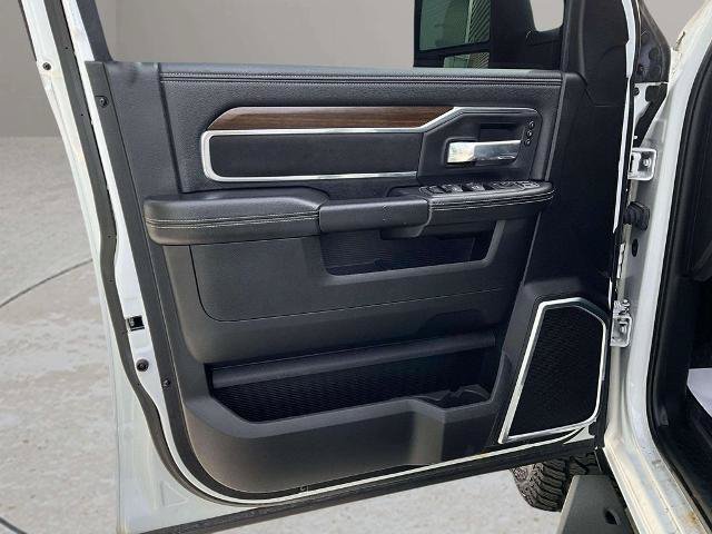 Used 2023 RAM 3500 Laramie AWD/4WD image 13