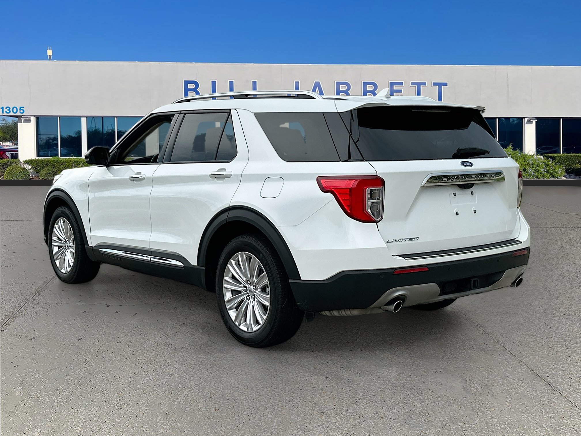 Certified 2023 Ford Explorer Limited w/ Limited Technology Package RWD image 5