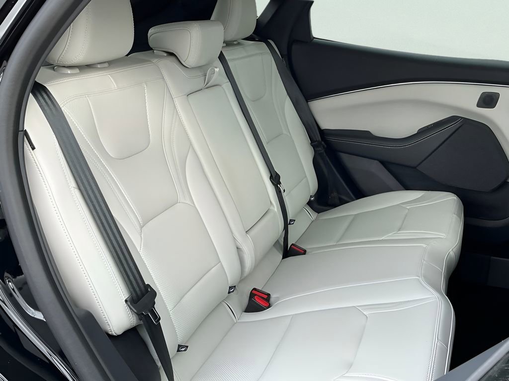Certified 2025 Ford Mustang Mach-E Premium image 17