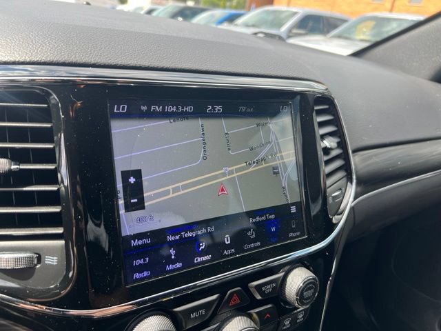 Used 2019 Jeep Grand Cherokee Limited AWD/4WD image 16
