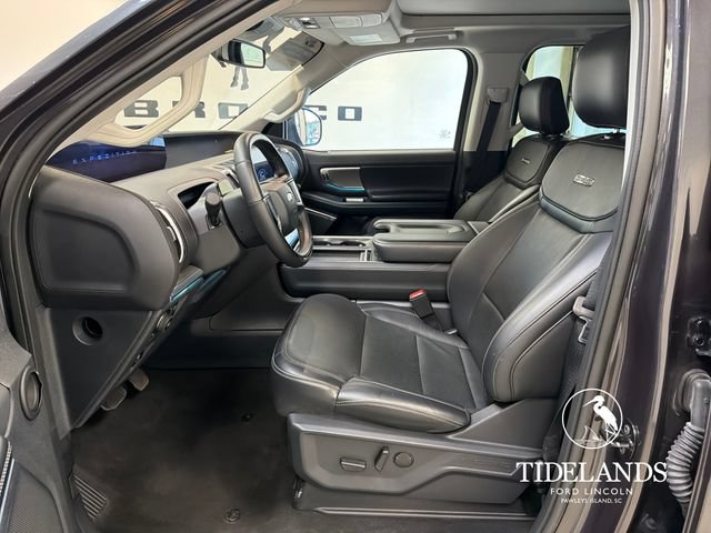 Certified 2025 Ford Expedition Platinum w/ Driver's Package AWD/4WD image 11