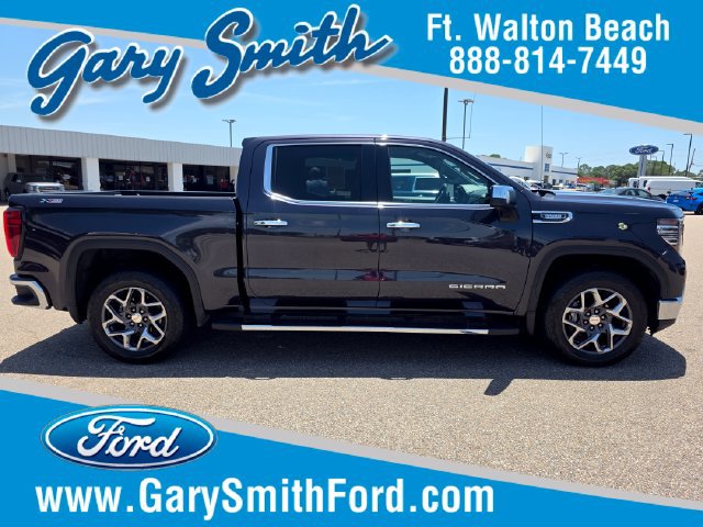 Used 2024 GMC Sierra 1500 SLT w/ SLT Premium Plus Package AWD/4WD image 1
