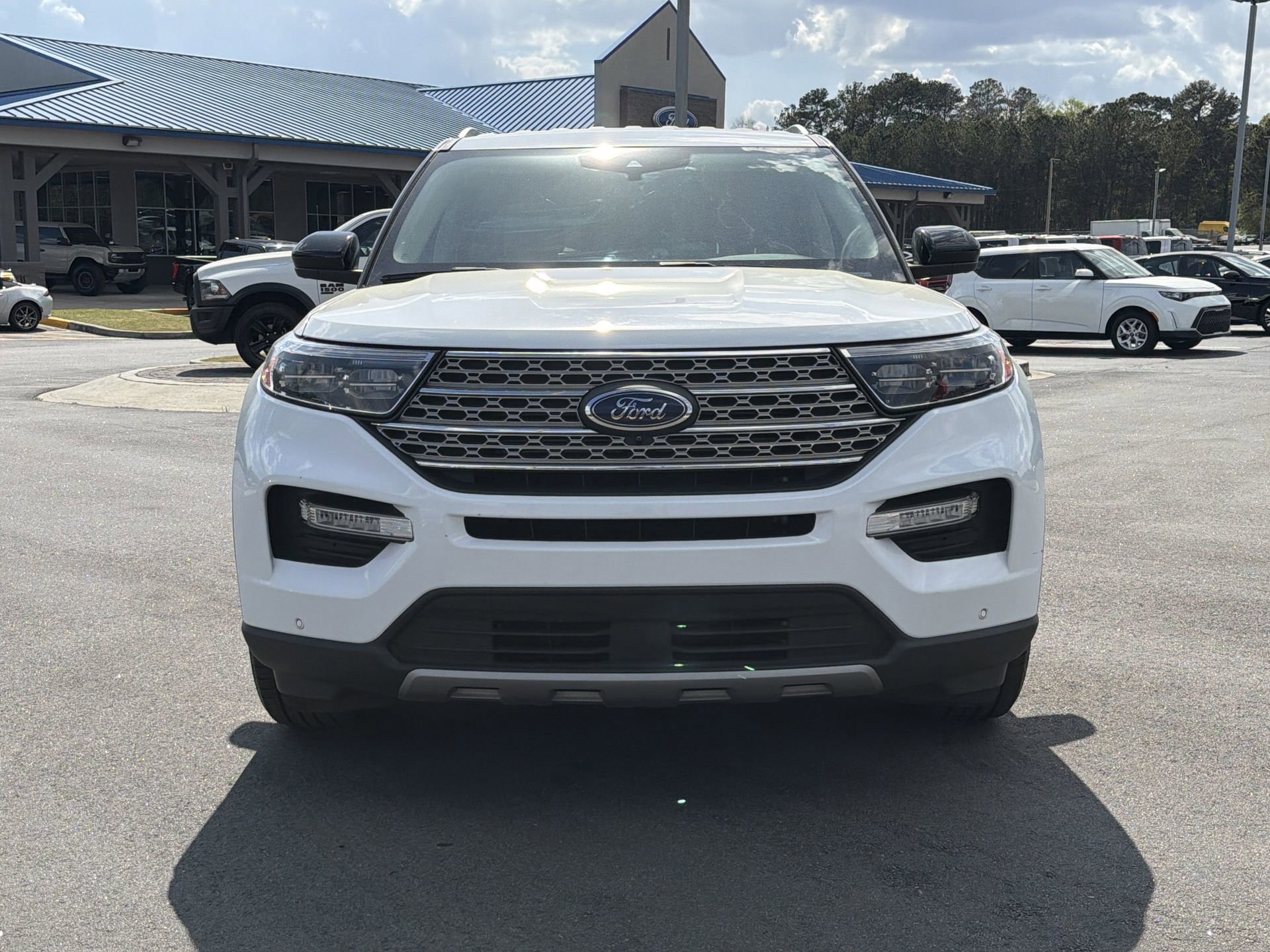 Certified 2023 Ford Explorer Limited image 8