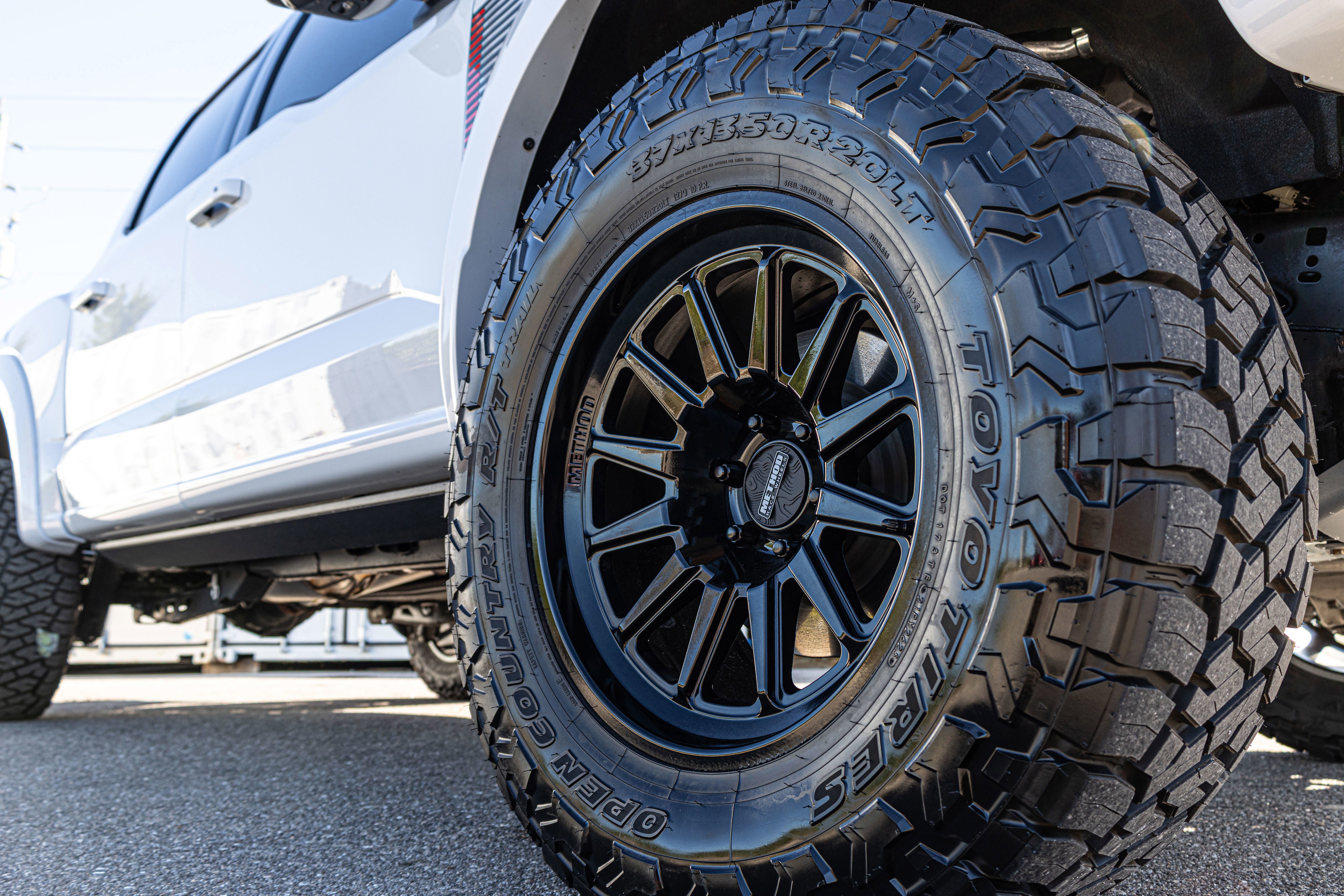 Certified 2025 Ford F150 Raptor w/ Equipment Group 803A Raptor R image 19