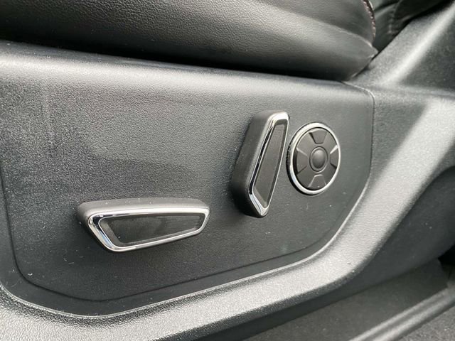 Certified 2021 Ford F250 Platinum w/ FX4 Off-Road Package image 18