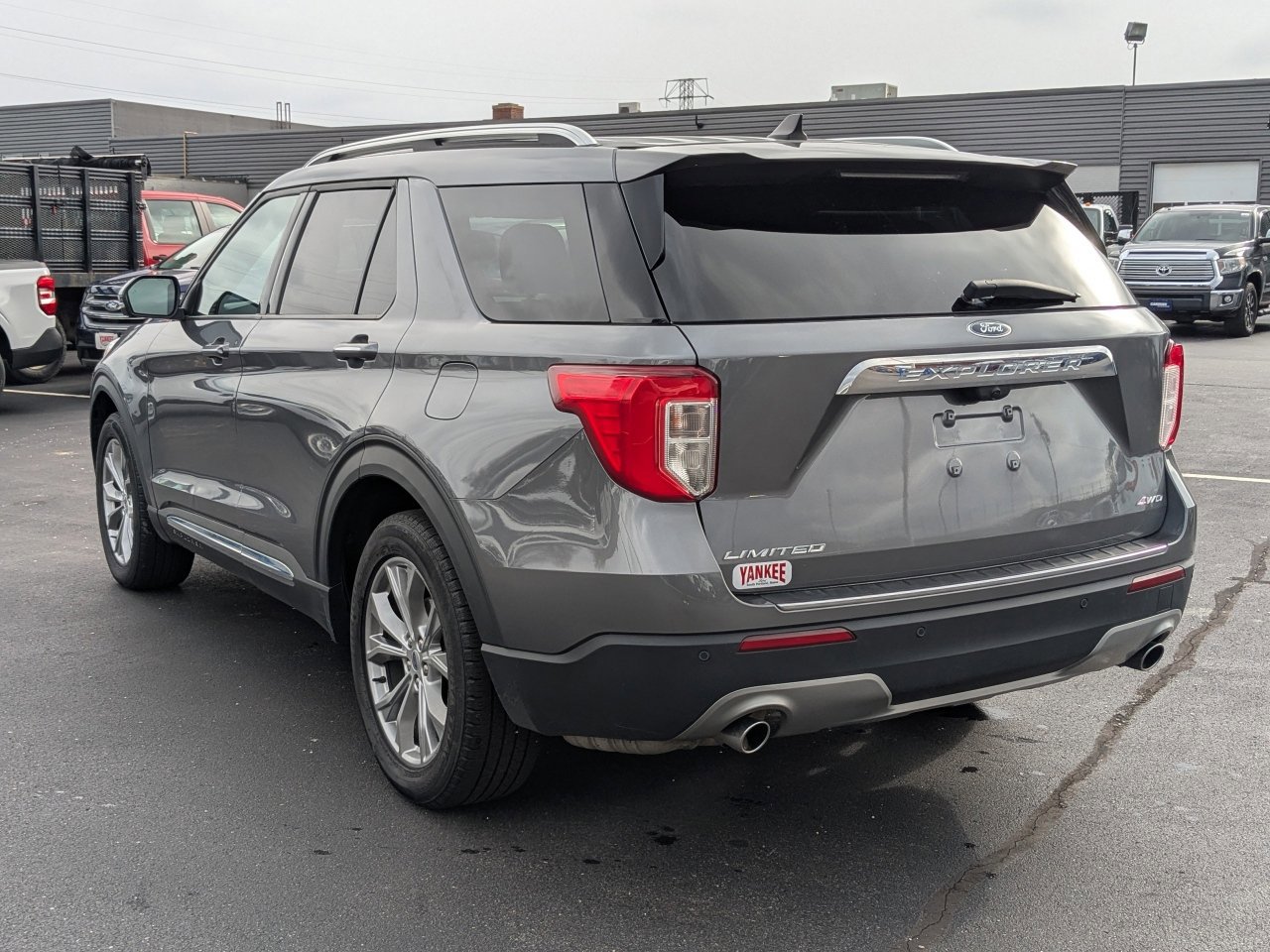 Certified 2021 Ford Explorer Limited w/ Equipment Group 301A image 2