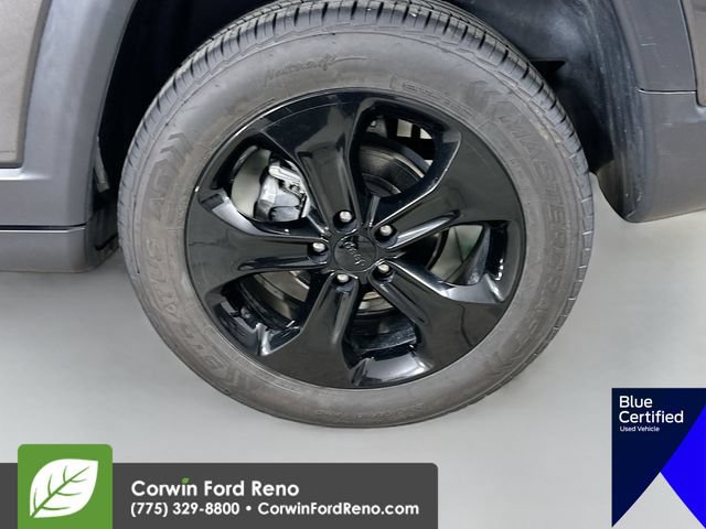 Used 2019 Jeep Compass Latitude AWD/4WD image 32