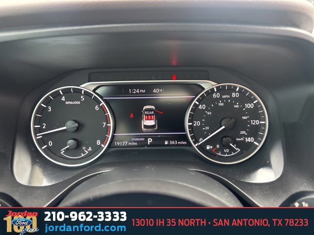Used 2023 Nissan Rogue SV w/ SV Premium B Package image 18
