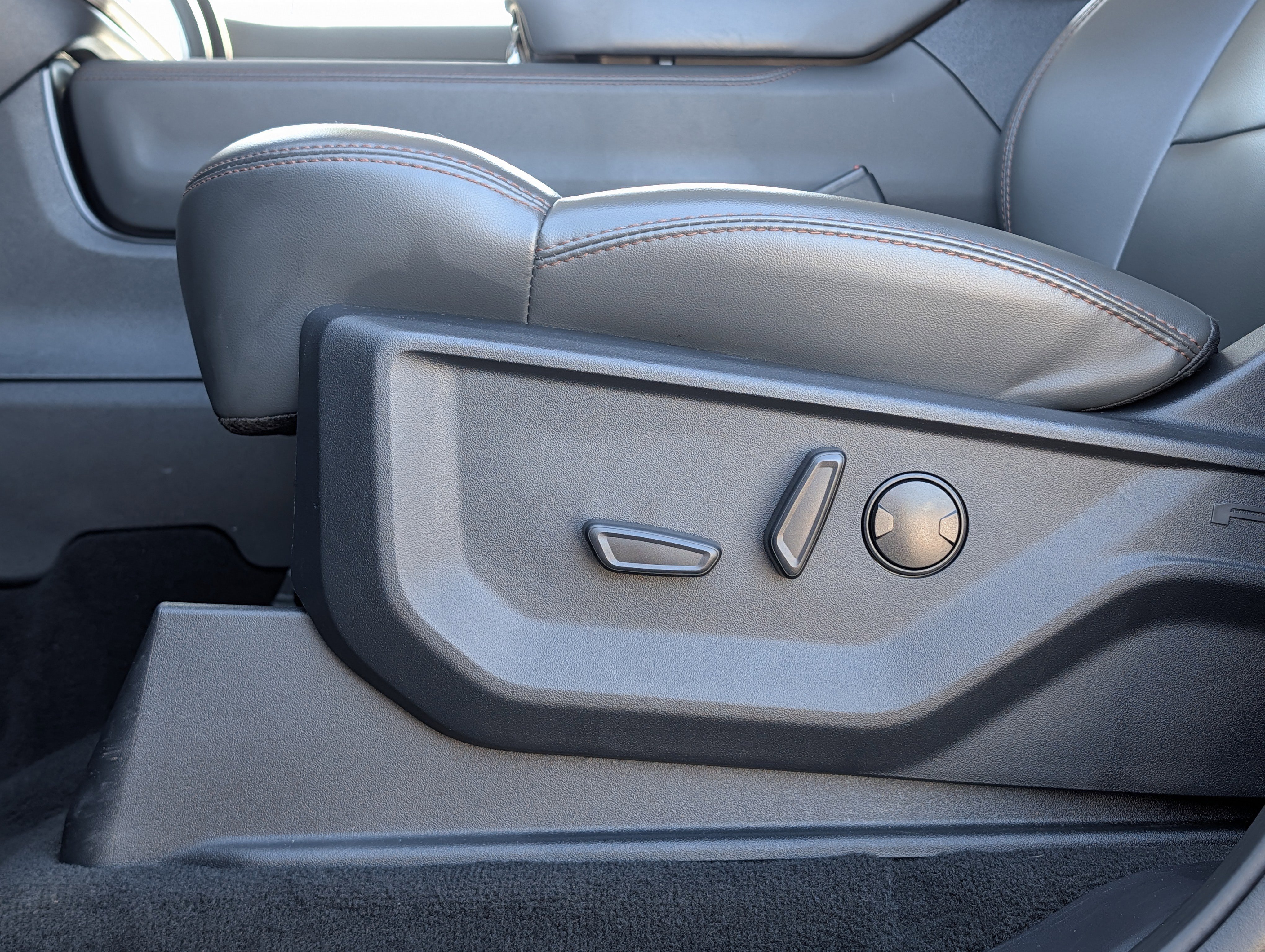 Certified 2025 Ford Expedition Max Active image 26