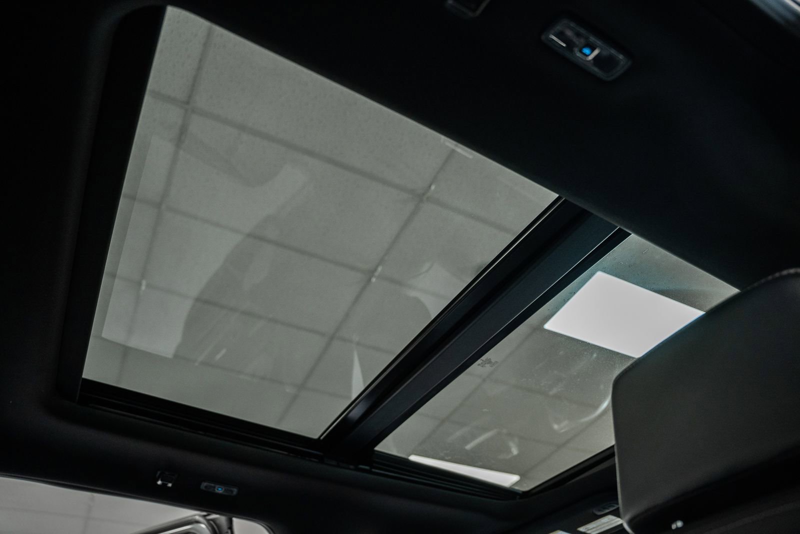 Certified 2024 Ford F150 Lariat image 40