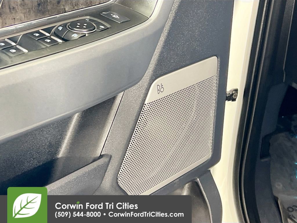 Certified 2023 Ford F350 Lariat w/ Chrome Package image 16