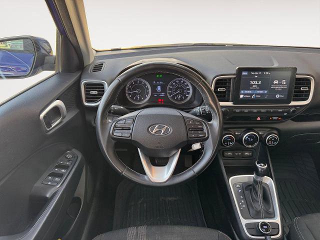 Used 2022 Hyundai Venue SEL image 12