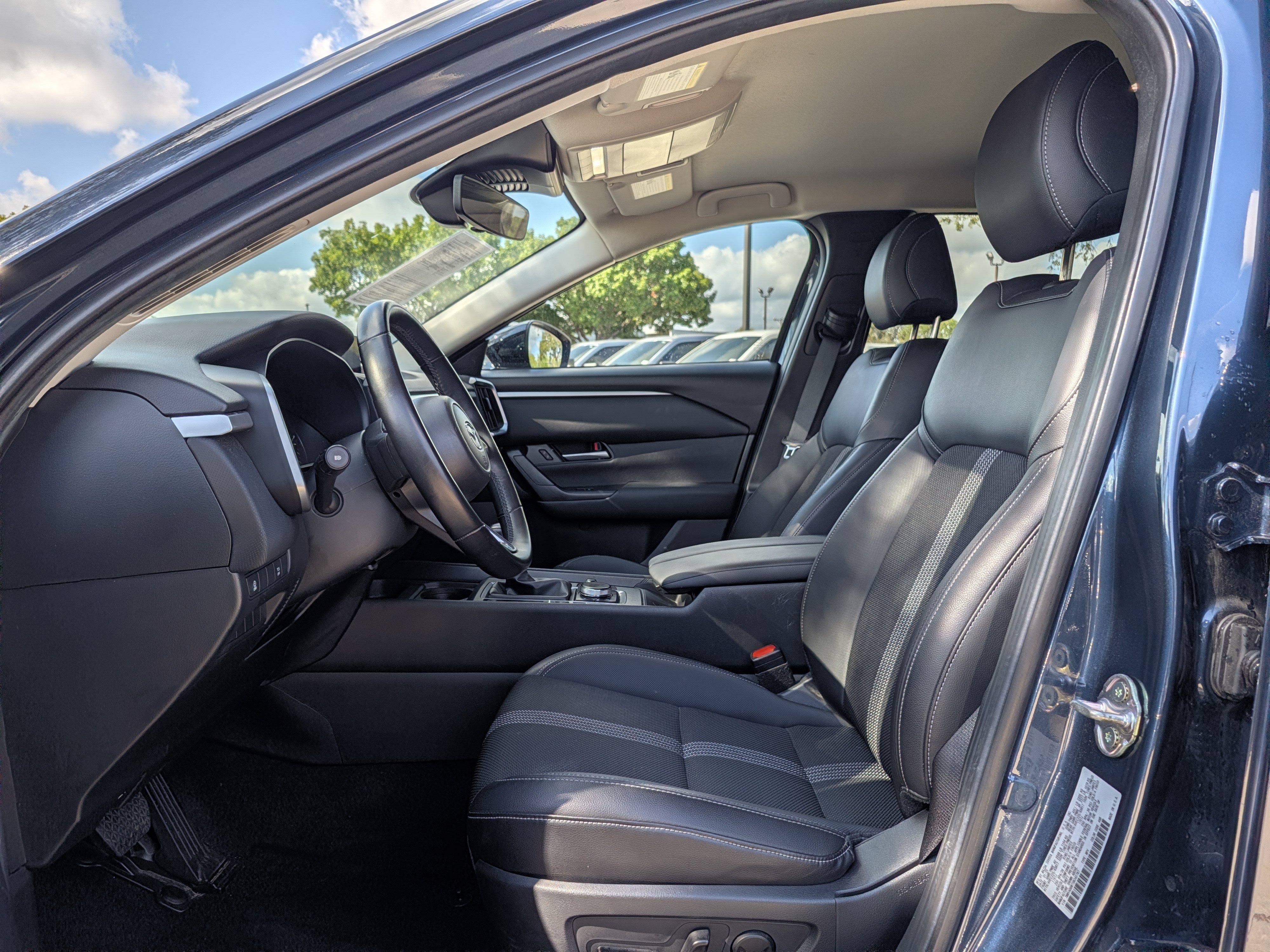 Used 2025 MAZDA CX-50 AWD 2.5 S w/ Preferred Package image 11