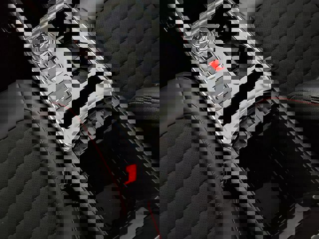 Certified 2024 Ford Edge ST-Line image 16