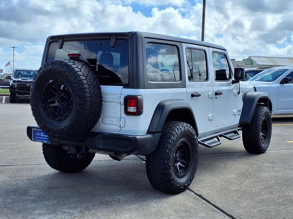 Used 2018 Jeep Wrangler Unlimited Sport image 2