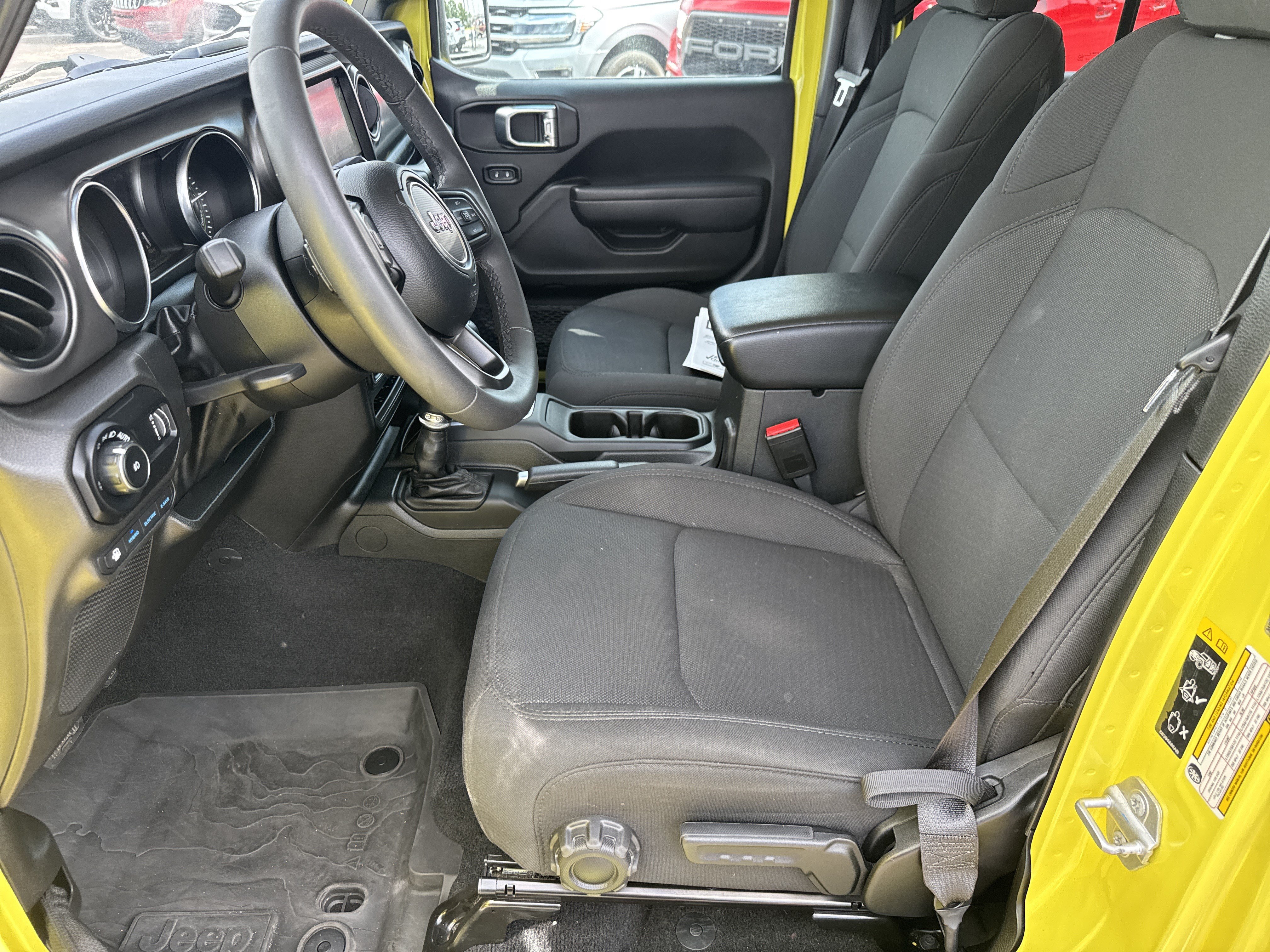 Used 2023 Jeep Wrangler Unlimited w/ 8.4" Radio Group AWD/4WD image 10
