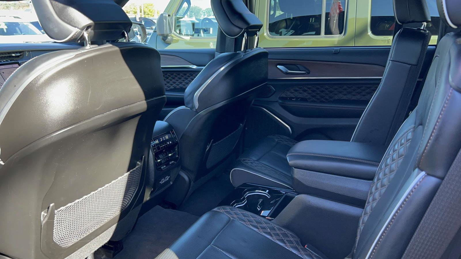 Used 2023 Jeep Grand Cherokee L Summit w/ High Altitude Package image 39