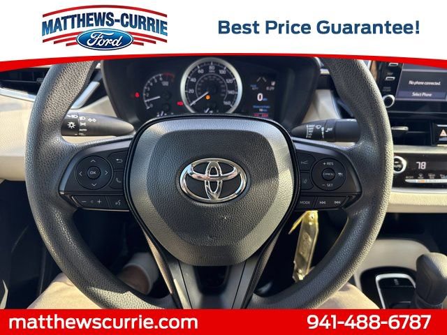Used 2020 Toyota Corolla LE image 16