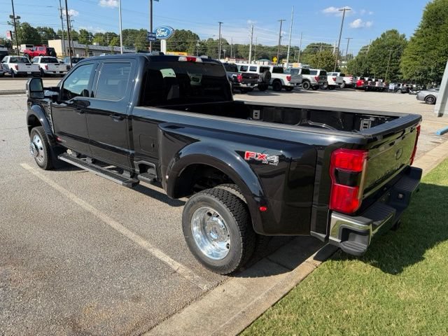 Certified 2025 Ford F450 Lariat w/ FX4 Off-Road Package AWD/4WD image 3