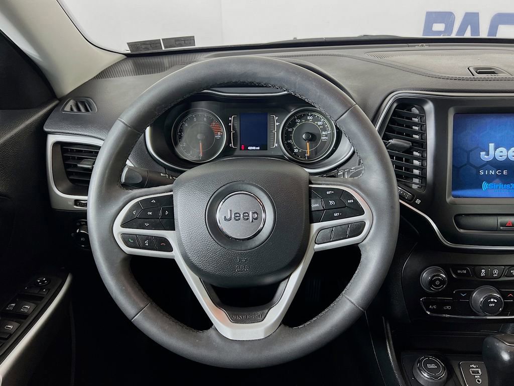 Used 2022 Jeep Cherokee Latitude image 12