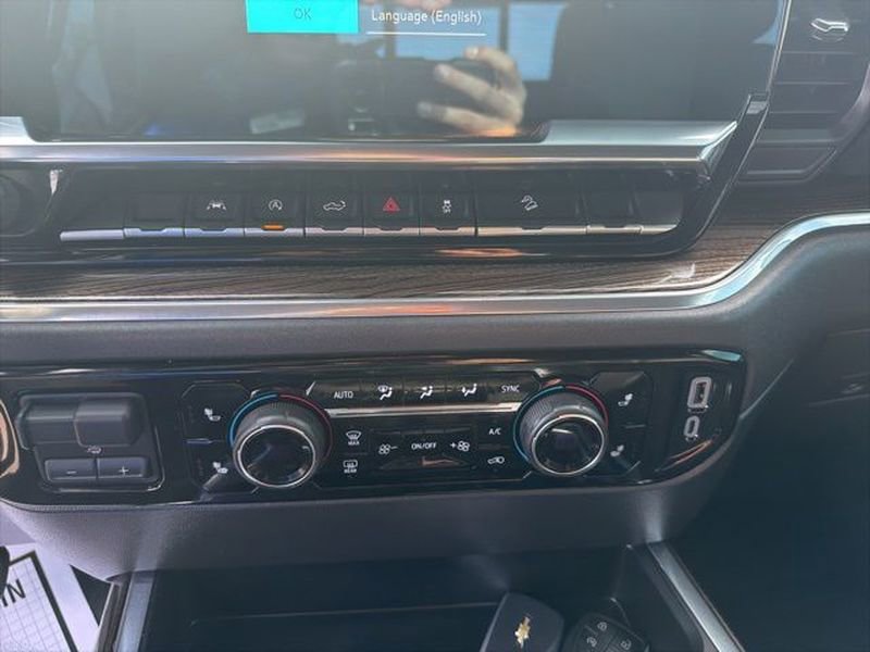 Used 2023 Chevrolet Silverado 1500 LT Trail Boss w/ Convenience Package II image 8