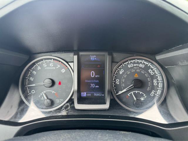 Used 2019 Toyota Tacoma TRD Off-Road AWD/4WD image 18