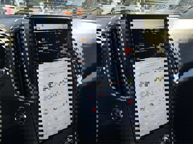 Certified 2024 Ford Edge SEL image 31