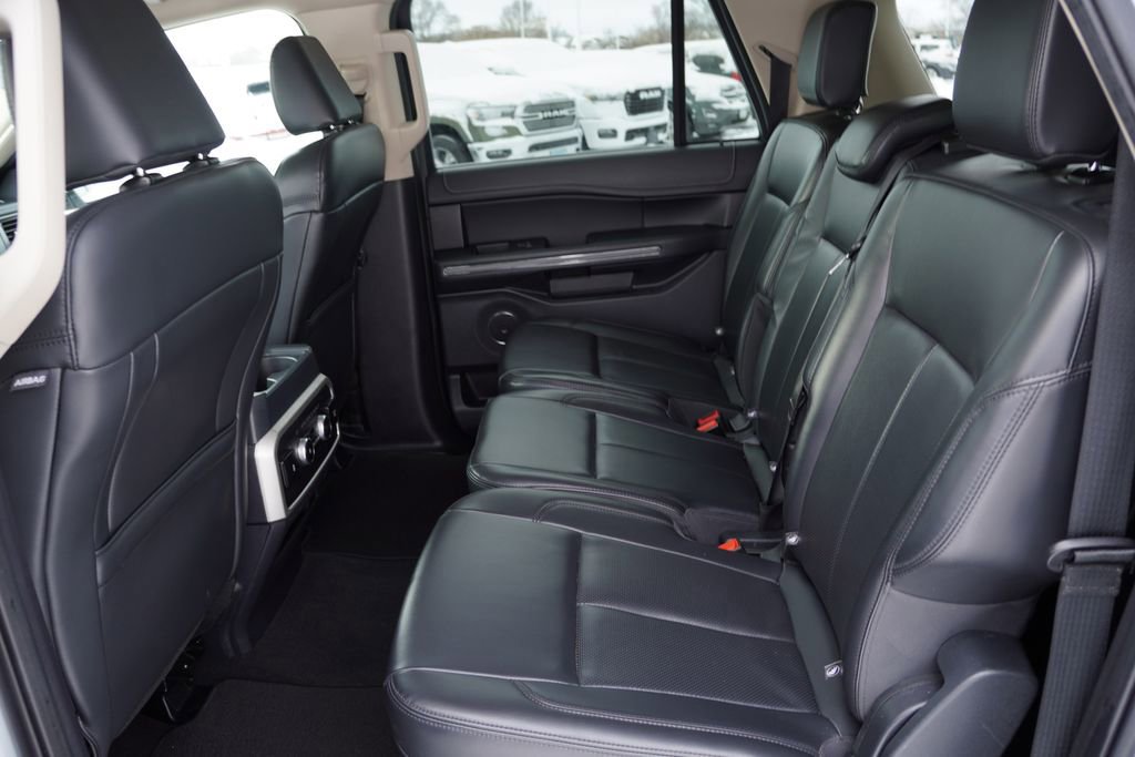 Certified 2024 Ford Expedition Max XLT image 19