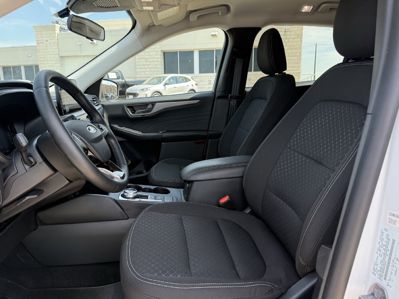 Certified 2024 Ford Escape Active AWD/4WD image 27